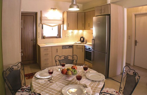 Arkadiko Chorio Apartment | 2 bedroom accommodation in Varia Kinouria