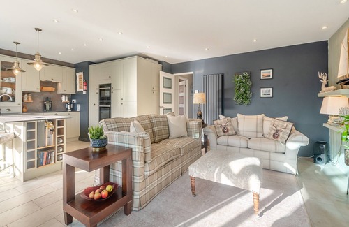 South Hayling Cottage | 2 bedroom accommodation in Hayling Island