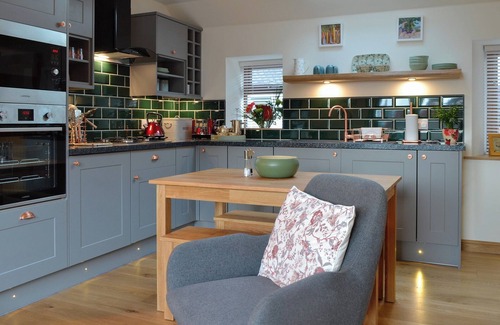 Laurencekirk Cottage | 2 bedroom accommodation in Laurencekirk, near Montrose