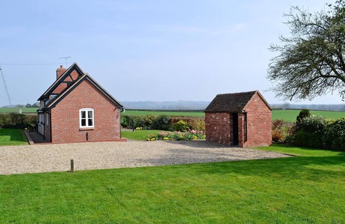 Tenbury Wells Cottage | 2 bedroom accommodation in Rochford, Tenbury Wells