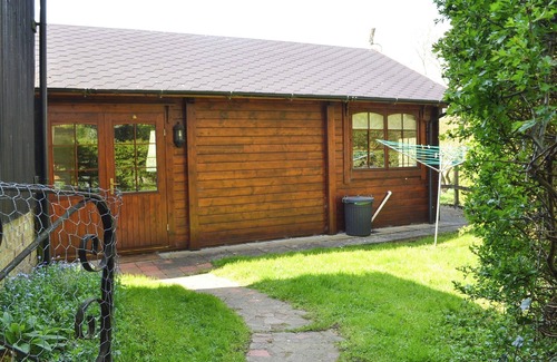 East Dereham Cottage | 2 bedroom accommodation in Scarning, near Dereham
