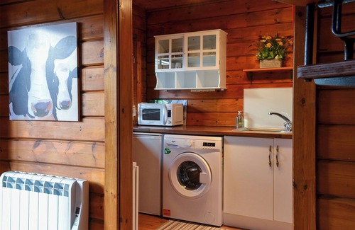 Torcastle Cottage | 2 bedroom accommodation in Banavie, near Fort William
