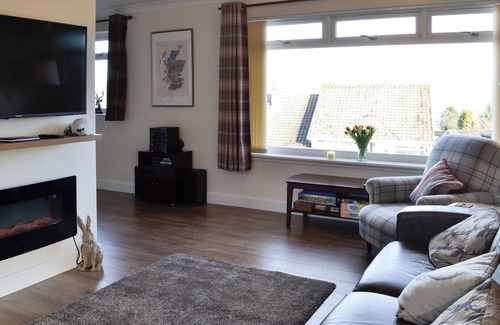 Port Glasgow Cottage | 2 bedroom accommodation in Langbank, near Port Glasgow