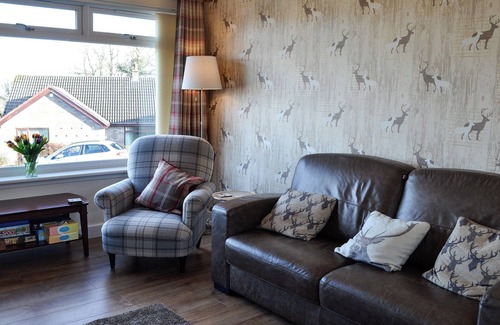 Port Glasgow Cottage | 2 bedroom accommodation in Langbank, near Port Glasgow