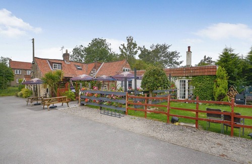 Gainsborough Cottage | 2 bedroom accommodation in Willoughton