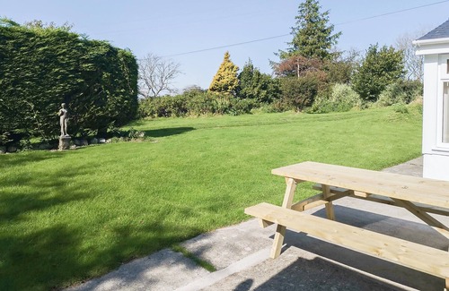 Caernarfon Cottage | 2 bedroom accommodation in Carmel, near Caernarfon