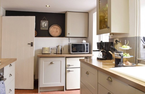 Winchcombe Cottage | 2 bedroom accommodation in Winchcombe, near Cheltenham