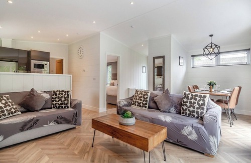 Earls Colne Ski Chalet | 2 bedroom accommodation in Earls Colne, Colchester