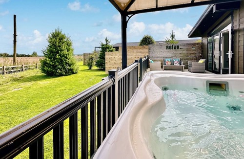 Raywell Ski Chalet | 2 bedroom accommodation in Raywell, Beverley