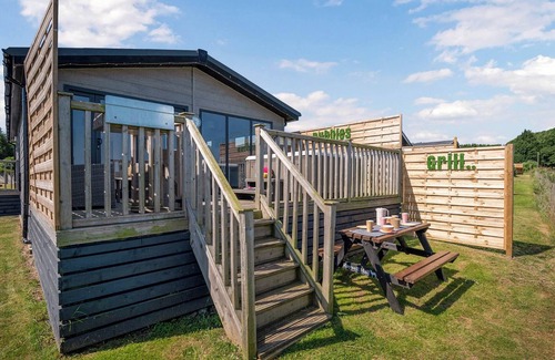 Raywell Ski Chalet | 2 bedroom accommodation in Raywell, Beverley