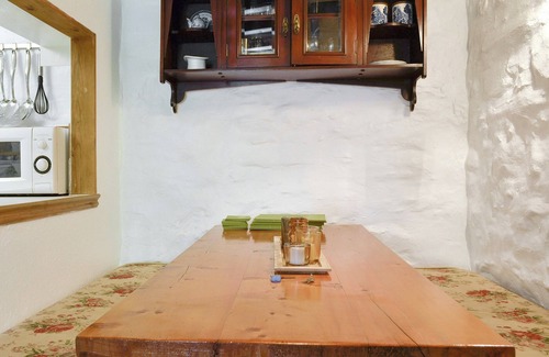 Dolwyddelan Cottage | 2 bedroom accommodation in Dolwyddelan, near Betws-y-Coed