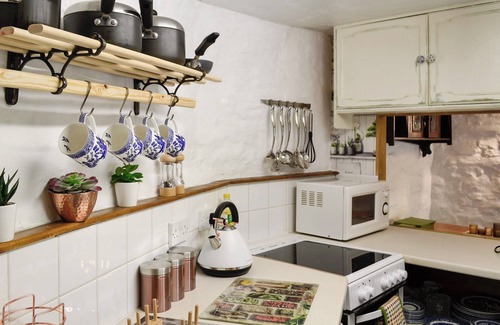 Dolwyddelan Cottage | 2 bedroom accommodation in Dolwyddelan, near Betws-y-Coed