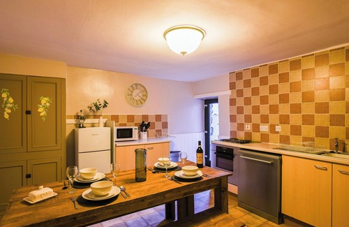 Llwyngwril Cottage | 2 bedroom accommodation in Llwyngwril, near Barmouth