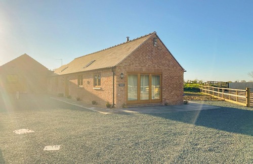 Loppington Cottage | 2 bedroom accommodation in Northwood, near Ellesmere