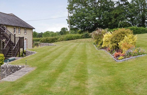 East Meon Cottage | 2 bedroom accommodation in East Meon, Petersfield