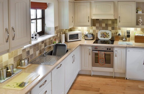 East Meon Cottage | 2 bedroom accommodation in East Meon, Petersfield