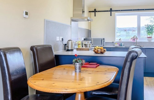 Ammanford Cottage | 2 bedroom accommodation in Tairgwaith