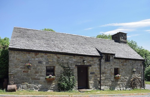 Tan-y-groes Cottage | 2 bedroom accommodation in Glynarthen, near Aberporth