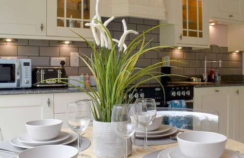 Raymonds Hill Cottage | 2 bedroom accommodation in Axminster