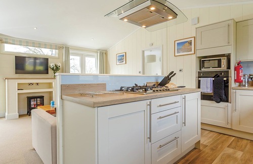 Axminster Ski Chalet | 2 bedroom accommodation in Axminster