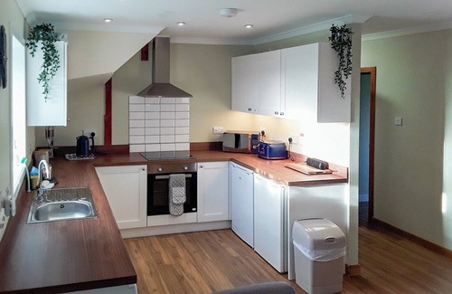 Baleshare Cottage | 2 bedroom accommodation in Balemore, near All Outer Hebrides