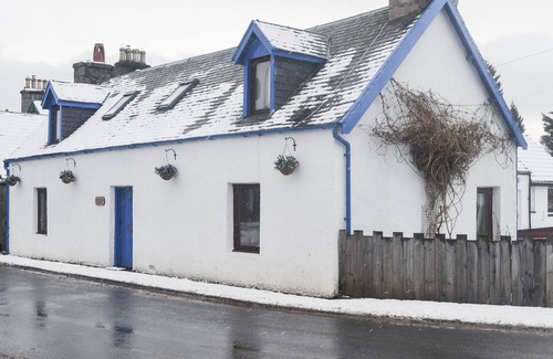 Carrbridge Cottage | 2 bedroom accommodation in Carrbridge, near Aviemore