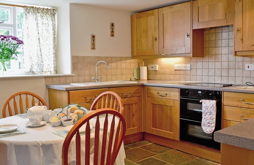 Cullompton Cottage | 2 bedroom accommodation in Kentisbeare, near Cullompton