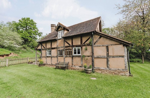 Leominster Cottage | 2 bedroom accommodation in Stoke Prior, near Leominster