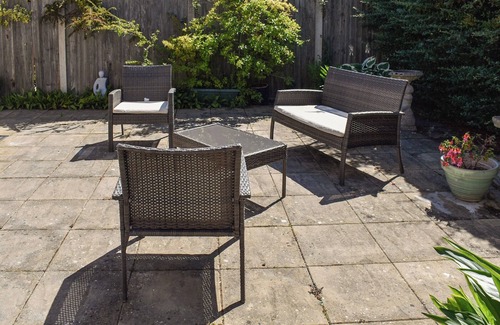 Lowestoft Cottage | 2 bedroom accommodation in Gunton St. Peter, near Lowestoft