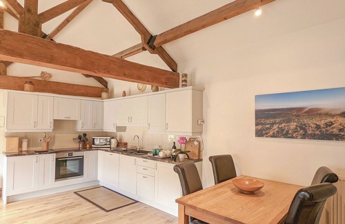 Wrelton Cottage | 2 bedroom accommodation in Wrelton, near Pickering