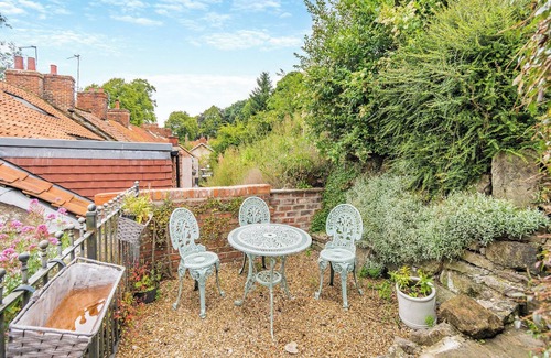 Pickering Cottage | 2 bedroom accommodation in Pickering