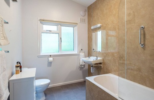 Scaniport Cottage | 2 bedroom accommodation in Kirkhill, near Beauly