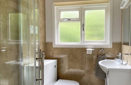 Scaniport Cottage | 2 bedroom accommodation in Kirkhill, near Beauly