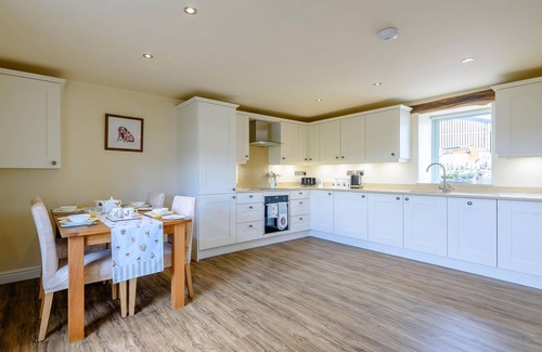 Peak District Cottage | 2 bedroom accommodation in Tideswell