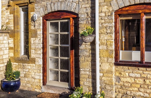 Whichford Cottage | 2 bedroom accommodation in Long Compton, near Chipping Norton