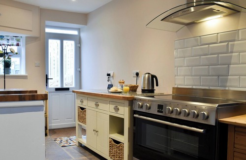 Great Longstone Cottage | 2 bedroom accommodation in Bakewell