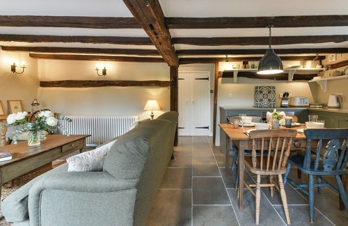 Alresford Cottage | 2 bedroom accommodation in Cheriton