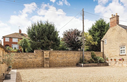 Greetham Cottage | 2 bedroom accommodation in Greetham