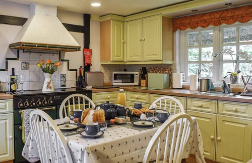 Hailsham Cottage | 2 bedroom accommodation in Hailsham