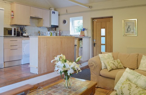Harleston Cottage | 2 bedroom accommodation in Denton, near Bungay