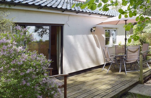 Harleston Cottage | 2 bedroom accommodation in Denton, near Bungay