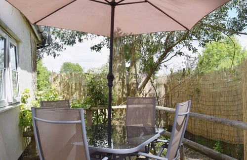 Harleston Cottage | 2 bedroom accommodation in Denton, near Bungay