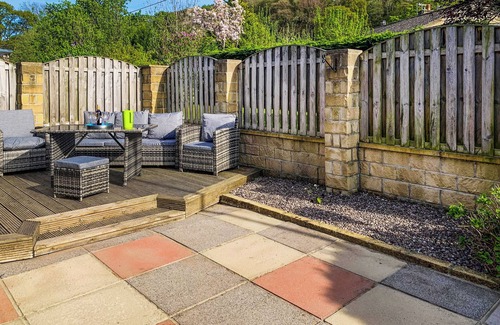 Sutton Cottage | 2 bedroom accommodation in Sutton-In-Craven, near Skipton