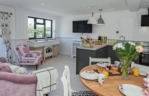 Ormskirk Cottage | 2 bedroom accommodation in Halsall, near Ormskirk