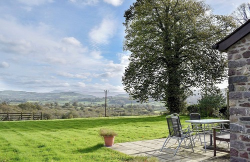 Manordeilo Cottage | 2 bedroom accommodation in Manordeilo, near Llandeilo