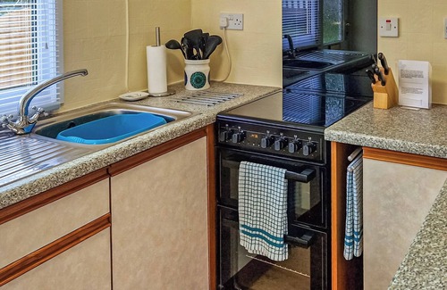 Llanybri Cottage | 2 bedroom accommodation in Llangain
