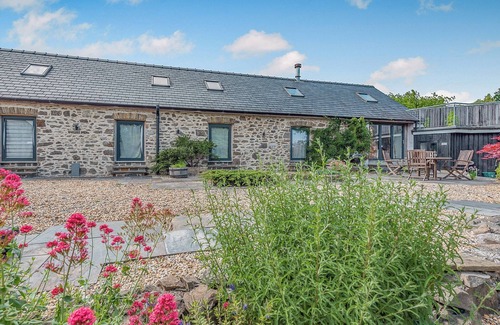 Llansadwrn Cottage | 2 bedroom accommodation in Taliaris, near Llandeilo