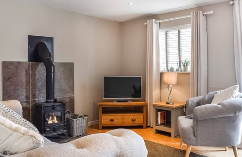 Nantwich Cottage | 2 bedroom accommodation in Burland, near Nantwich