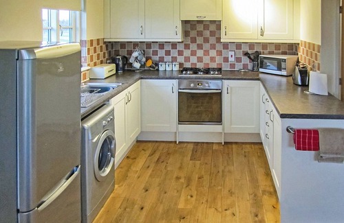 Palgrave Ski Chalet | 2 bedroom accommodation in Palgrave, Diss