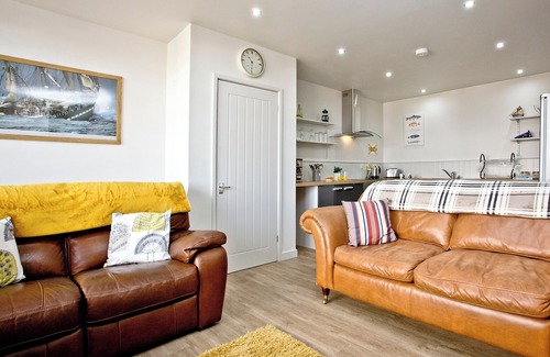 Turnchapel Apartment | 2 bedroom accommodation in Turnchapel, near Plymouth